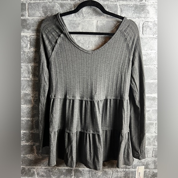 Wallflower Tops - Wallflower Women’s Gray Babydoll Tiered Top Small Boho Vibes